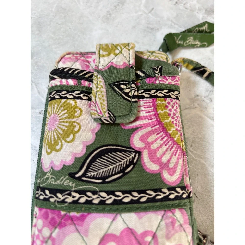Vera Bradley All In One Crossbody Wallet Wristlet Green Pink Floral Quilted - Picture 2 of 8